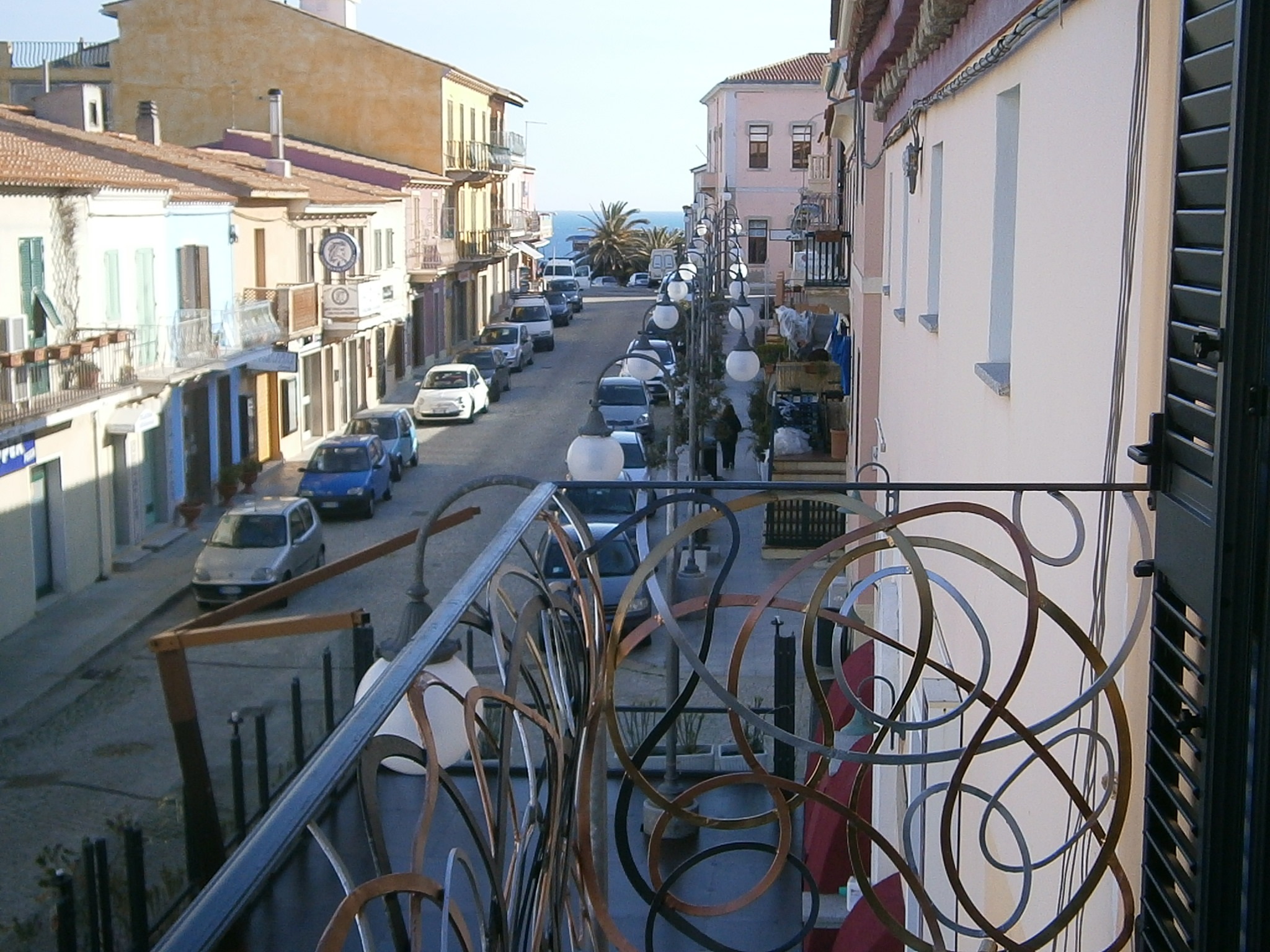 15_balcone-camera-rossa-sul-Corso-piazza